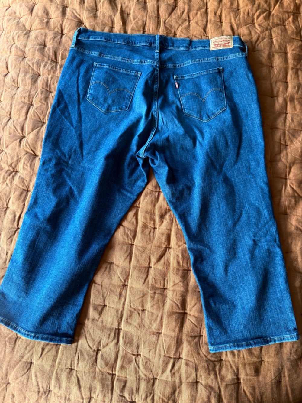 Levi's Mid Blue Skinny Capri Women's Jeans